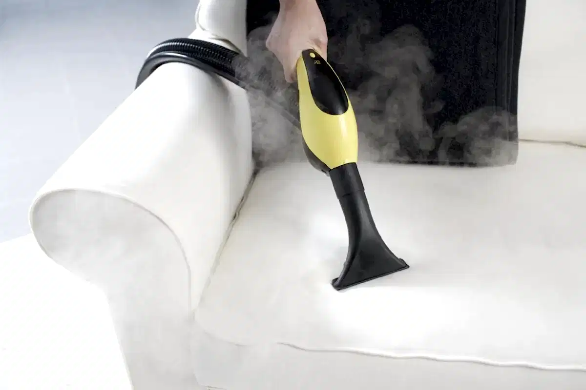 Keten Koltuk Neyle Silinir?