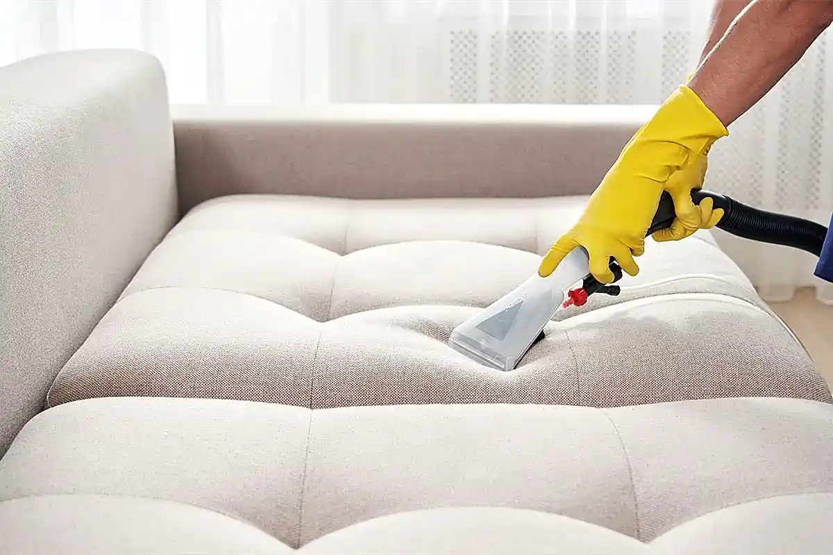 Çay Lekesi Koltuktan Nasıl Çıkar?