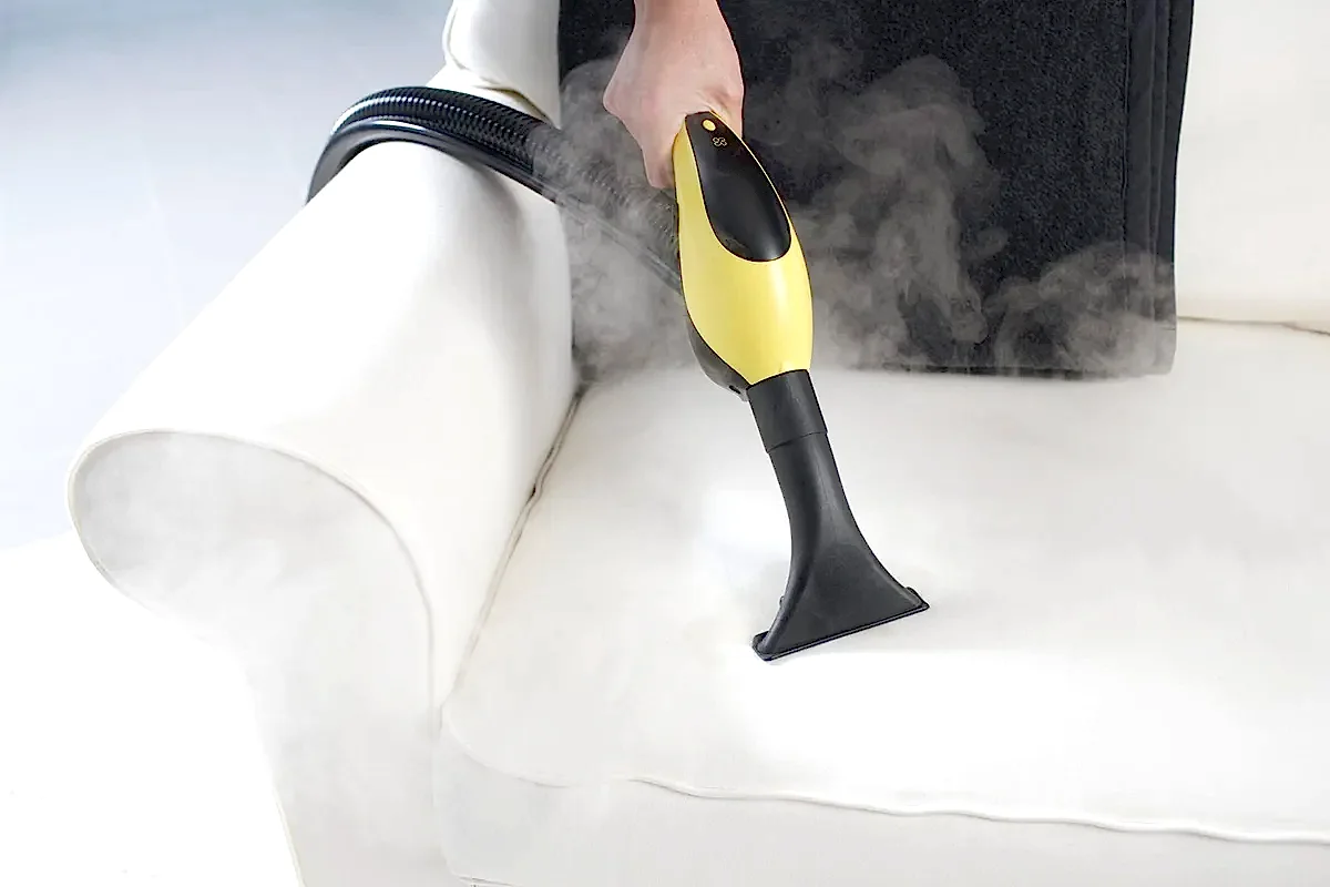 Koltuktan Çay Lekesi Nasıl Çıkar?