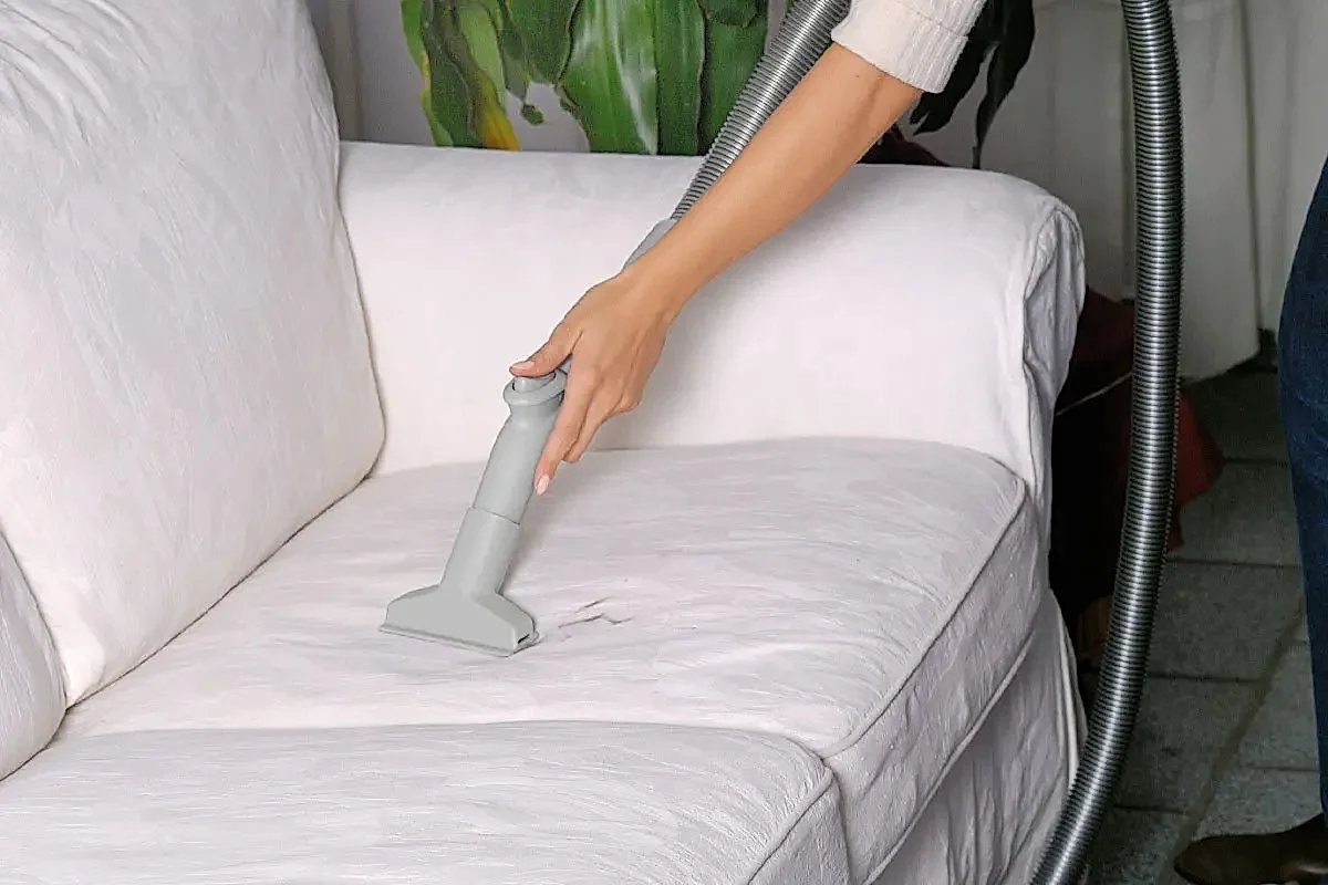 Koltuk Yüzeyine Göre Doğru Temizlik Yöntemleri